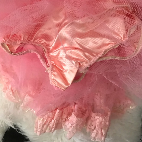 Vintage ballet costume!! Beautiful tutu and roses - Picture 4 of 8